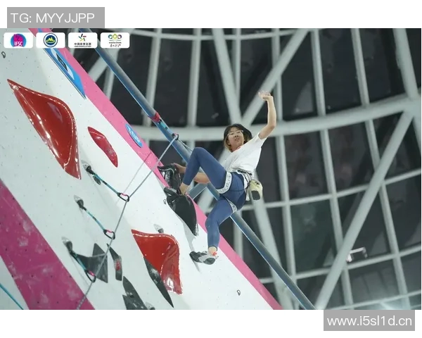 成都攀岩队的战术控制体系与攀岩技巧的深度融合探讨